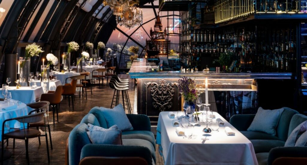 5 утонченных ресторанов для романтического ужина в центре Москвы